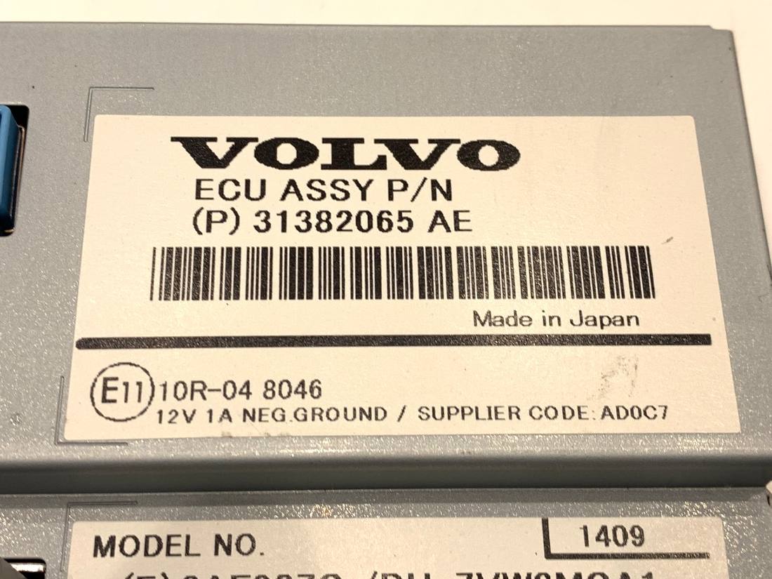 Монітор дисплей бортовий комп'ютер Volvo V60 31382065AE — фото деталі 4