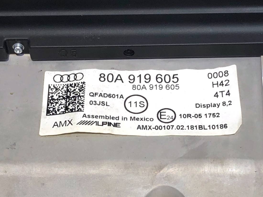 Монитор дисплей бортовой компьютер Audi Q5 80A919605 — фото детали 6