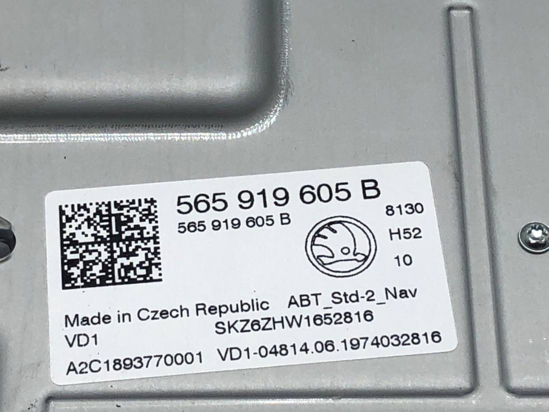Монітор дисплей бортовий комп'ютер Skoda Kodiaq 565919605B — фото деталі 5