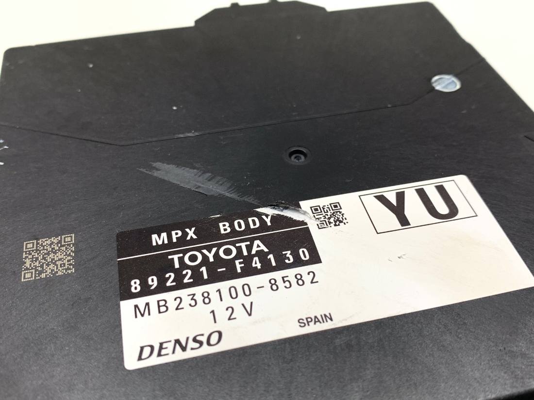 Блок керування модуль Toyota C-HR 89221-F4130 — фото деталі 3