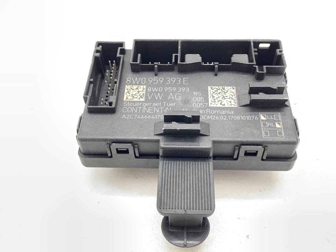 Блок керування модуль Audi A4 B9 8W0959393E — фото деталі 2