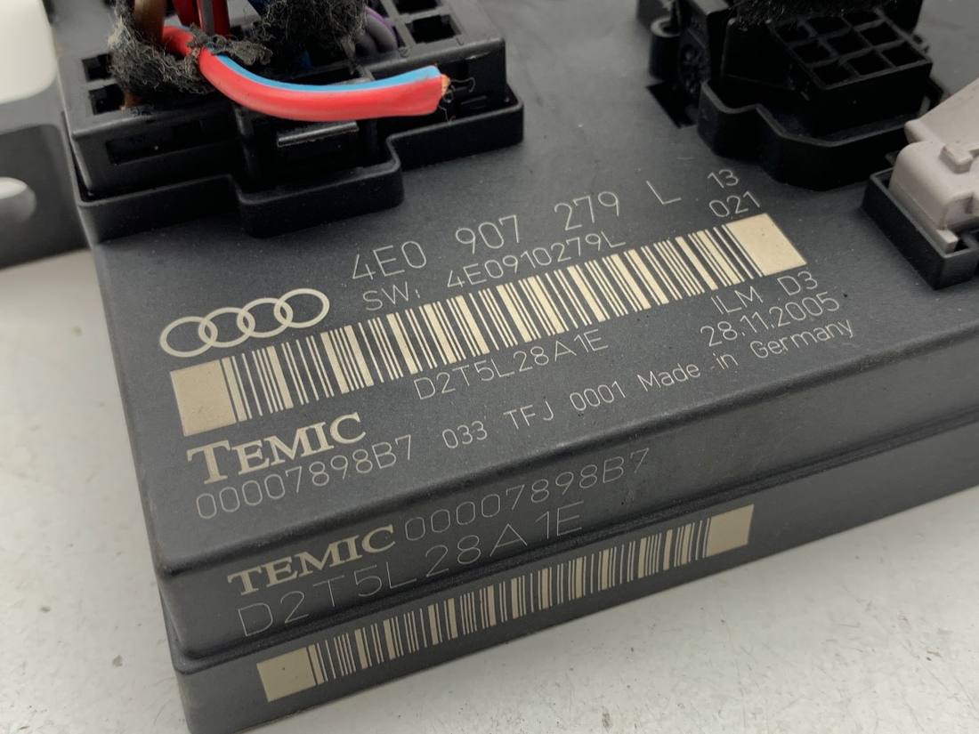 Блок керування модуль Audi A8 D3 4E0907279L — фото деталі 3