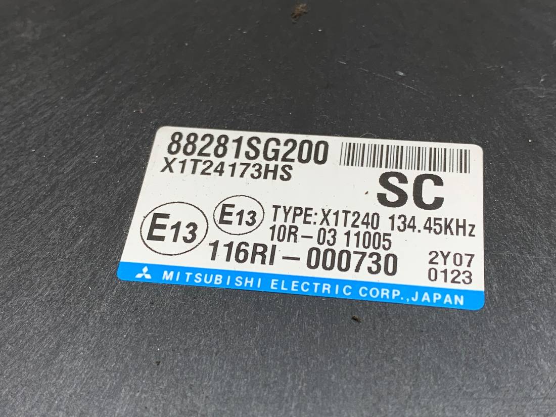 Блок керування модуль Subaru Forester 88281SG200 — фото деталі 3