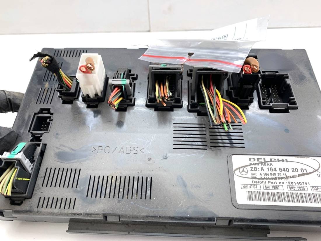 Блок керування модуль Mercedes R W251 A1645402001 — фото деталі 3