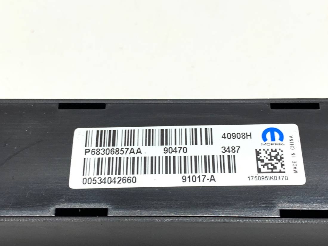 Блок керування модуль Chrysler Pacifica P68306857AA — фото деталі 3
