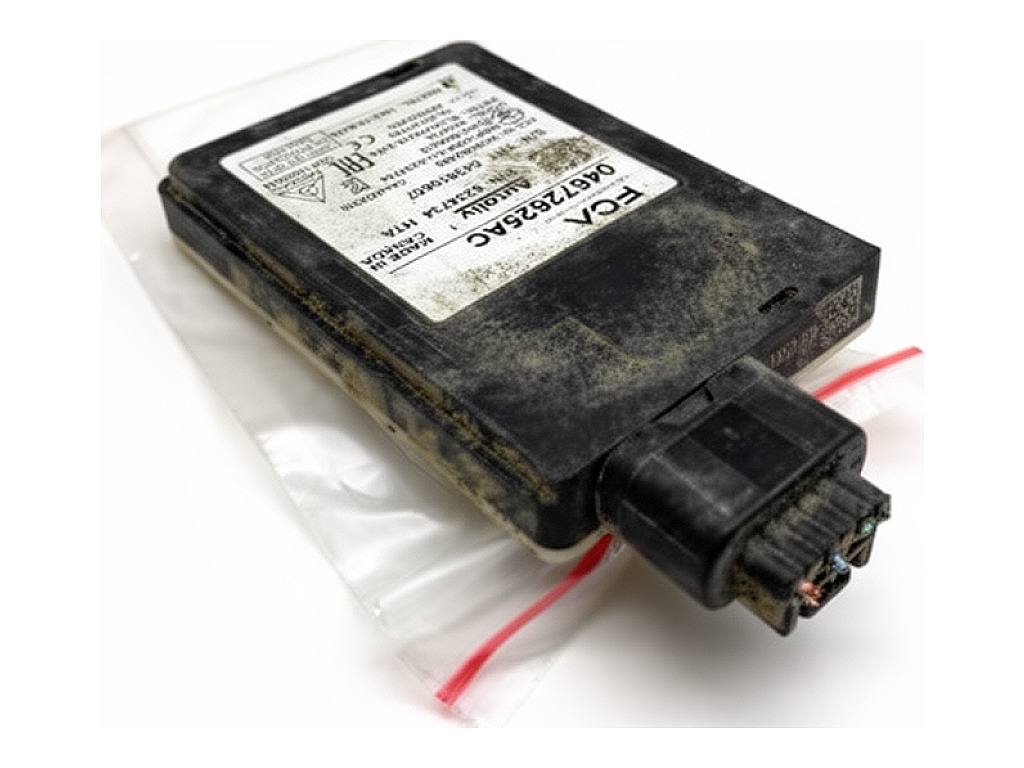 Блок керування модуль Chrysler Pacifica 04672625AC