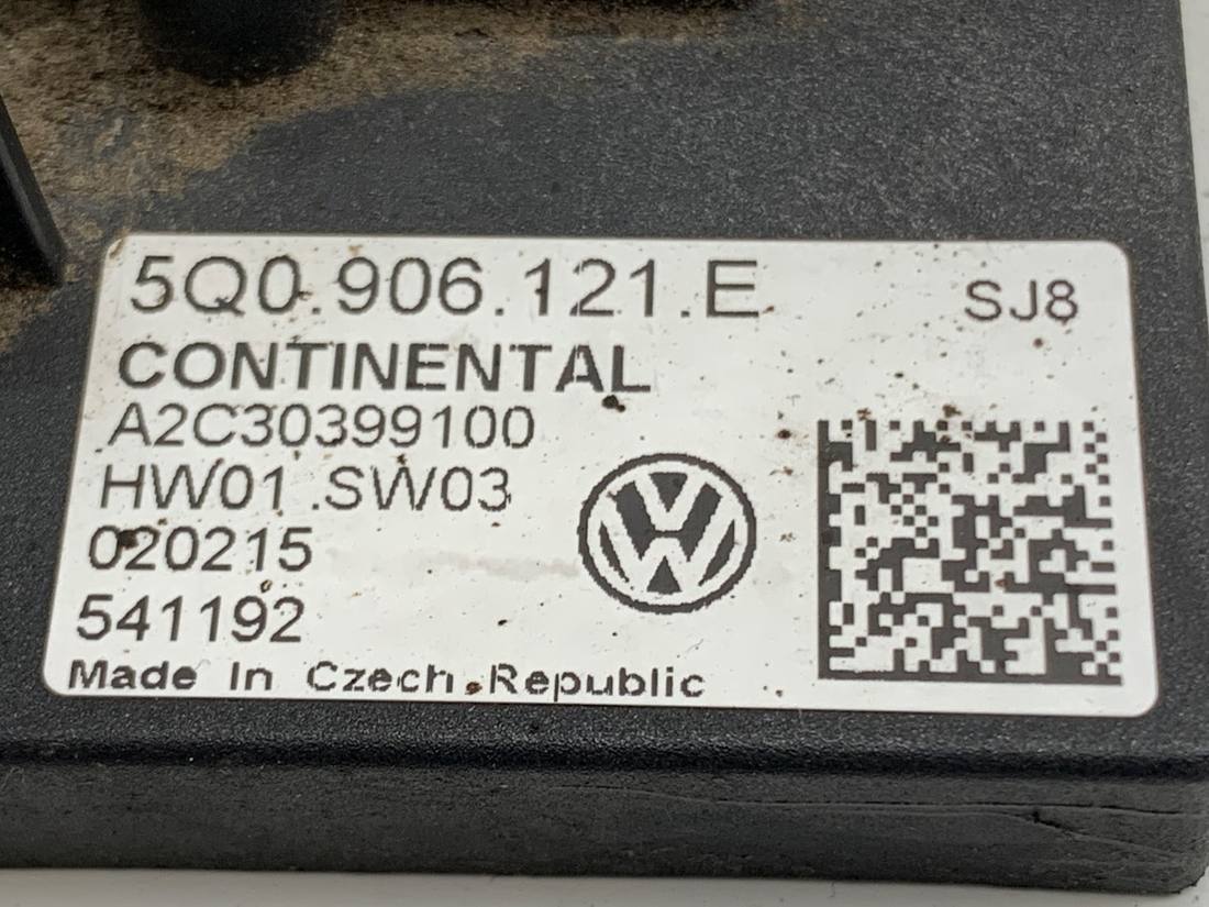 Блок керування модуль Volkswagen Golf 7 5Q0906121E — фото деталі 4