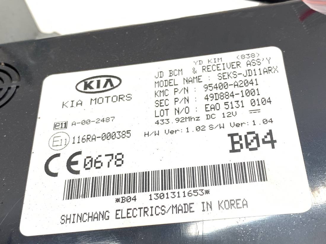 Блок керування модуль Kia Ceed 95400-A2041 — фото деталі 3