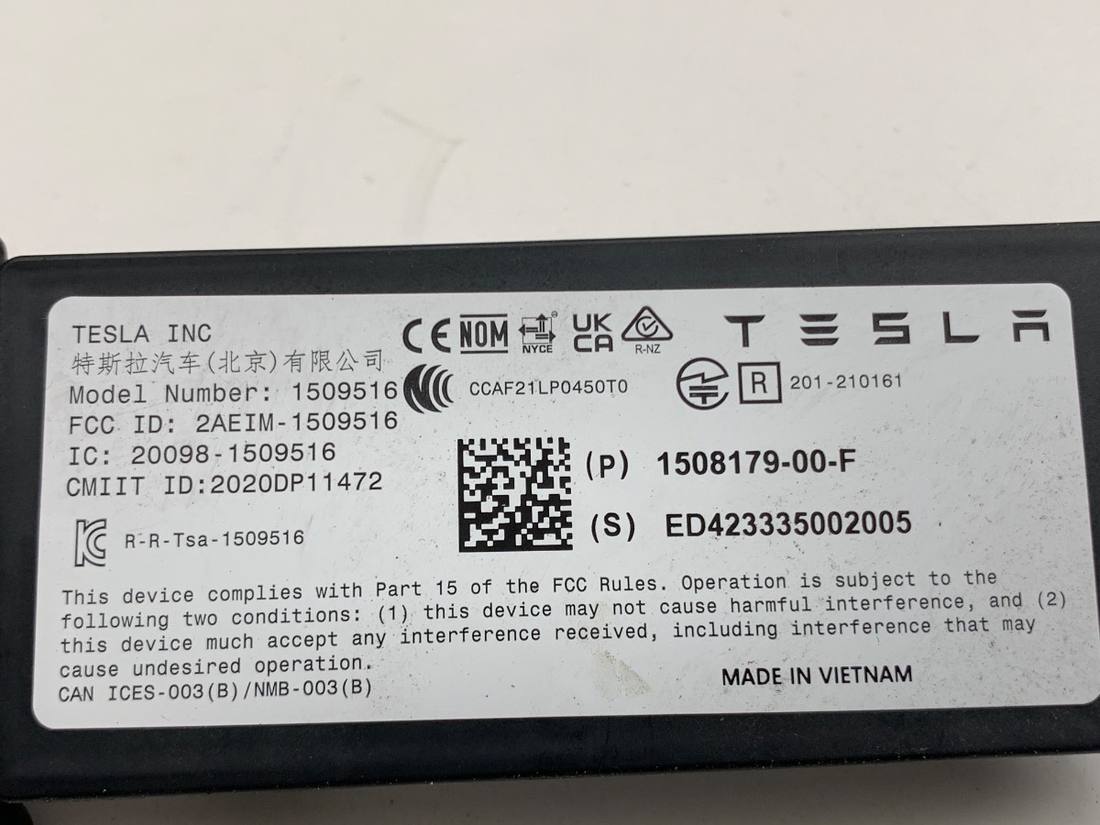 Блок керування модуль Tesla Model Y 1508179-00-F — фото деталі 4