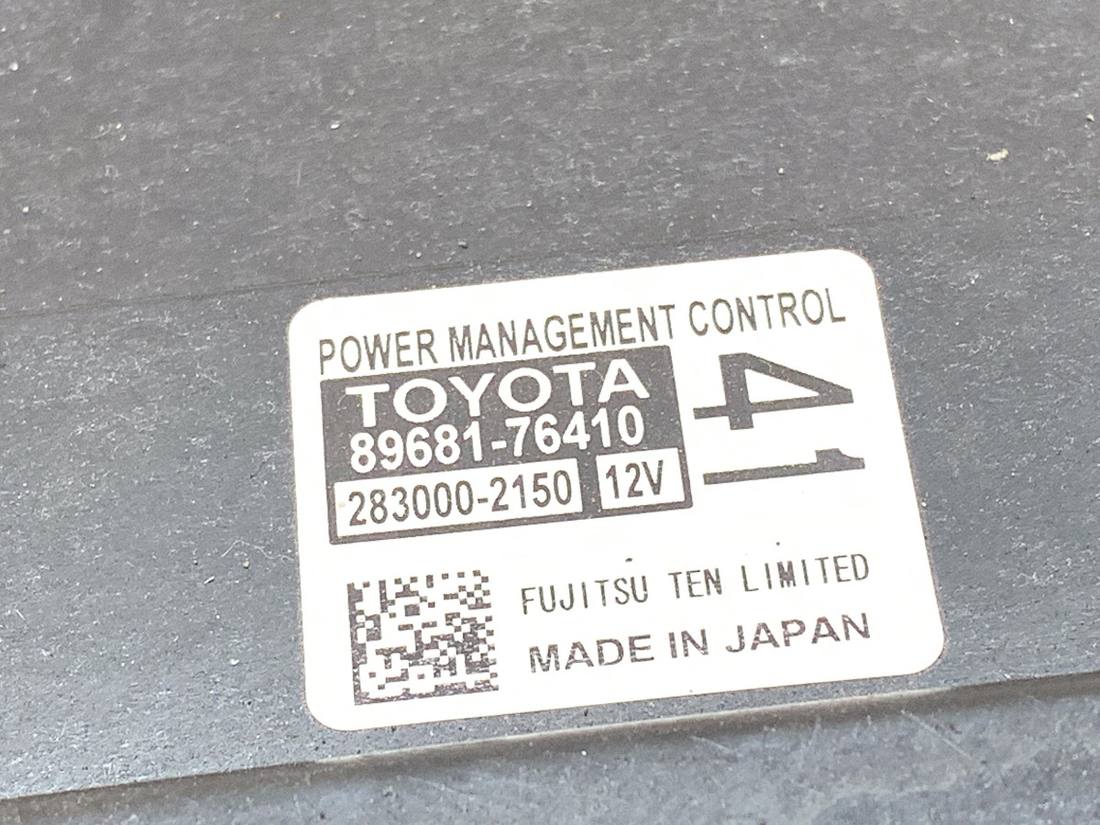 Блок управления модуль Lexus CT 89681-76410 — фото детали 3