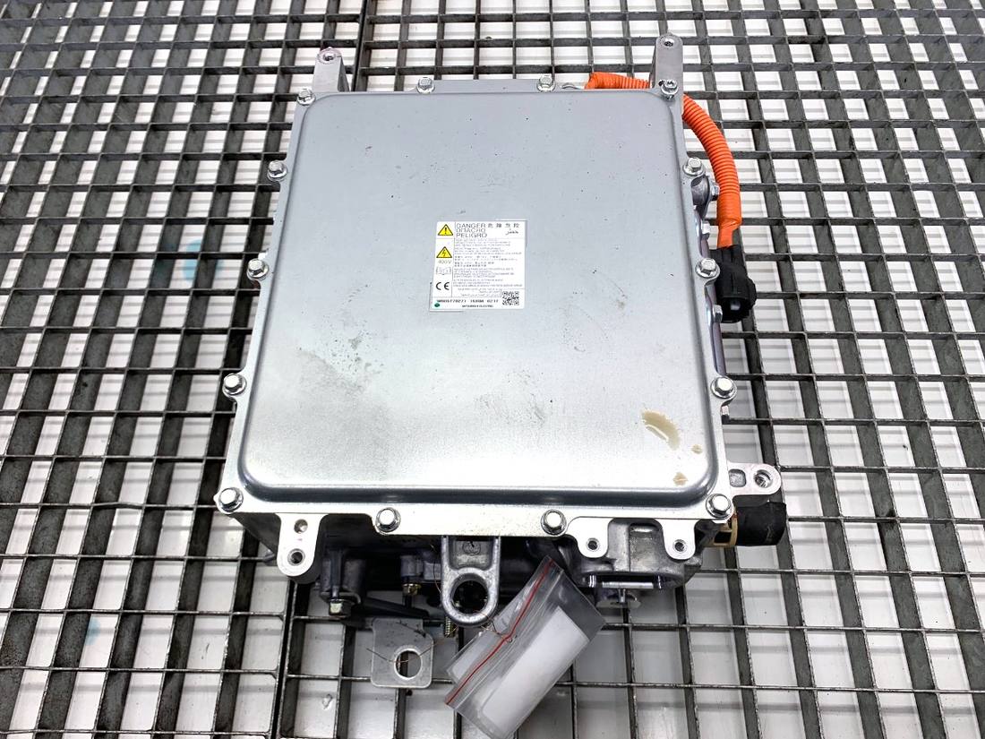 Блок керування модуль Mitsubishi Outlander W005T70271