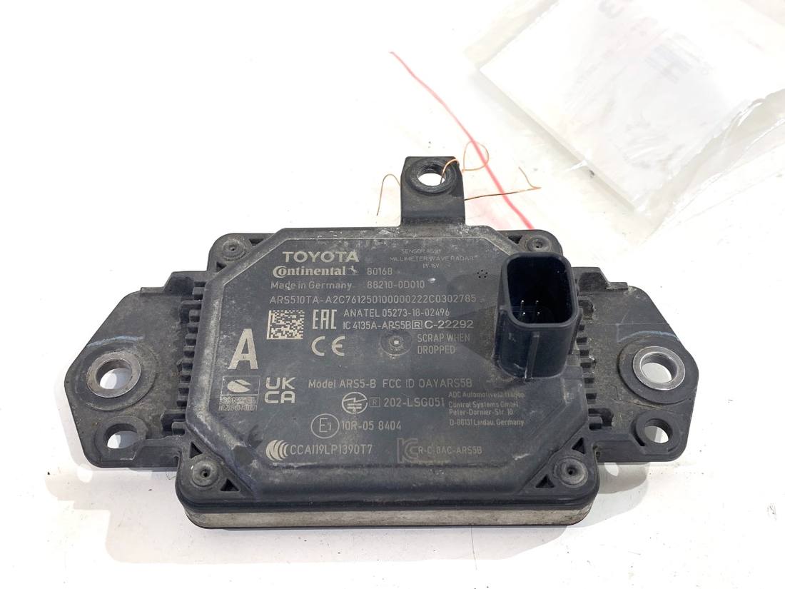 Блок керування модуль Toyota Yaris 3 88210-0D010
