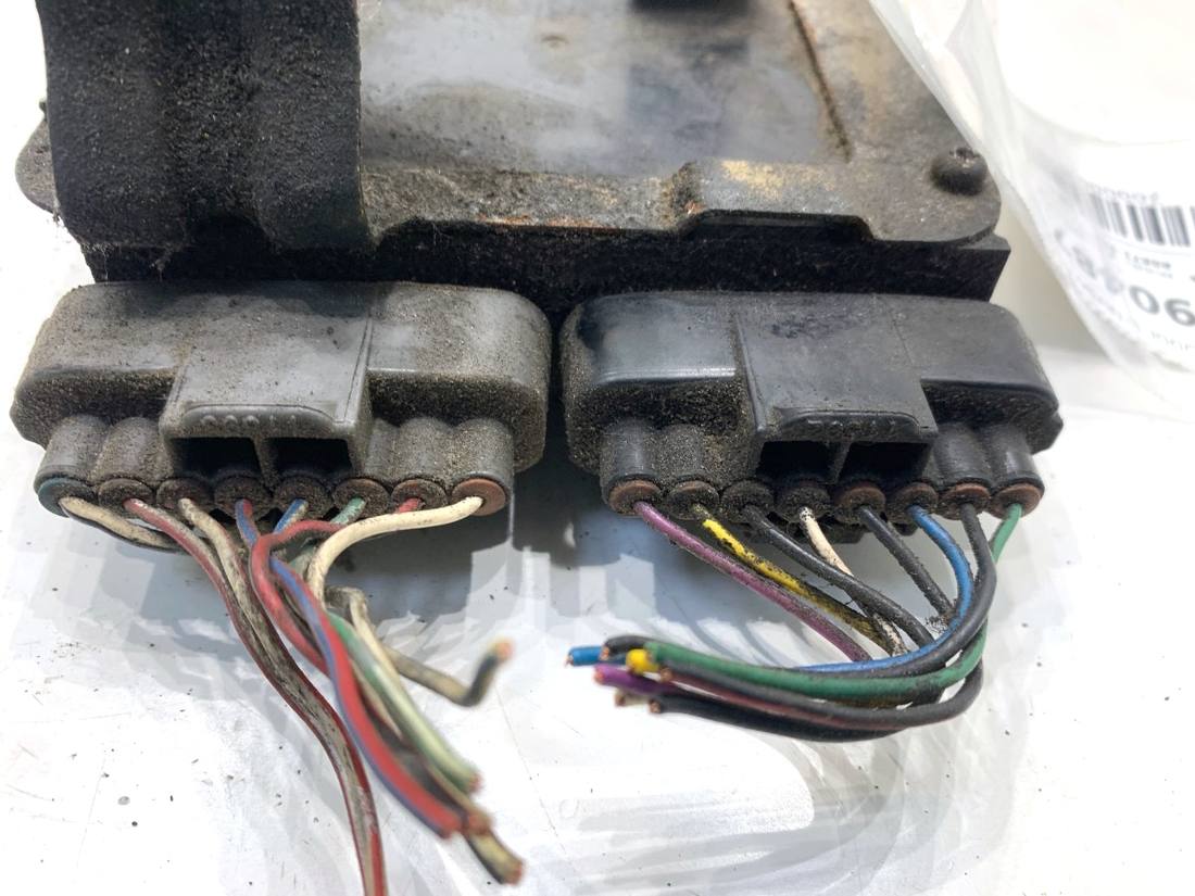 Блок керування модуль Toyota Avensis T25 89871-20050 — фото деталі 3