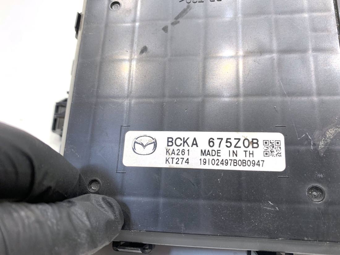 Блок керування модуль Mazda 3 BCKA675Z0B — фото деталі 4