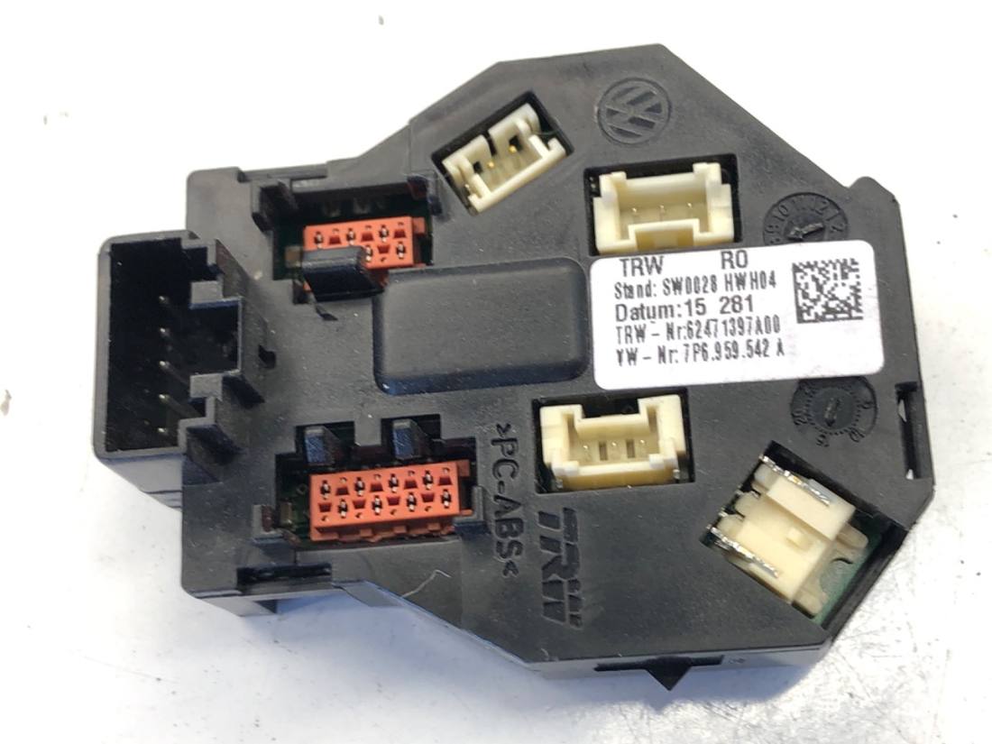 Блок керування модуль Volkswagen Touareg 7P6959542A