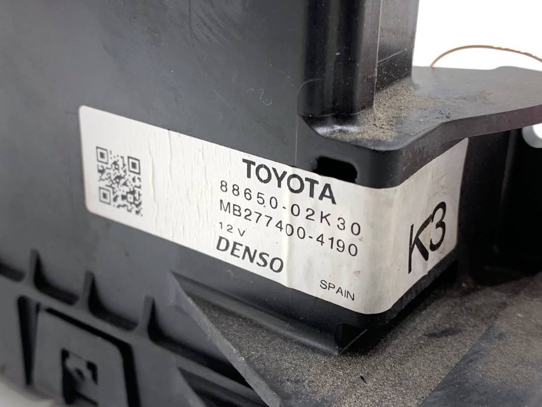 Блок управления модуль Toyota Auris 88650-02K30 — фото детали 4