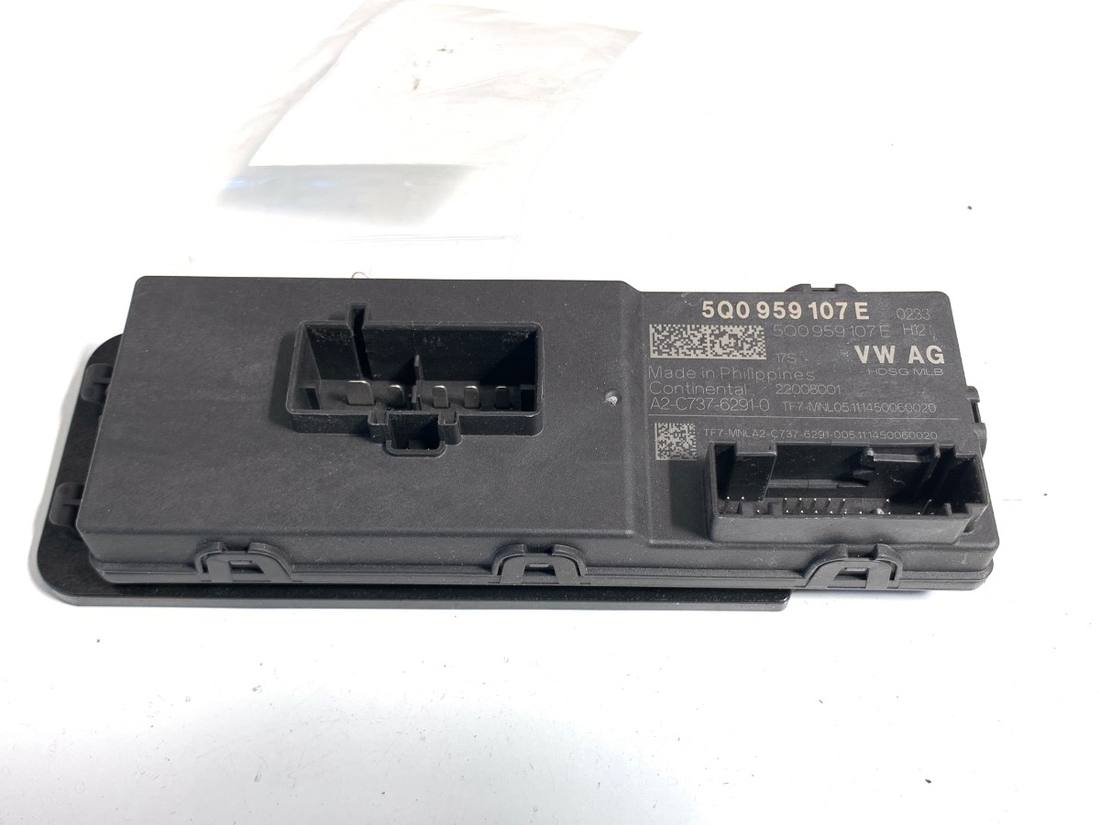 Блок керування модуль Volkswagen Passat B8 5Q0959107E