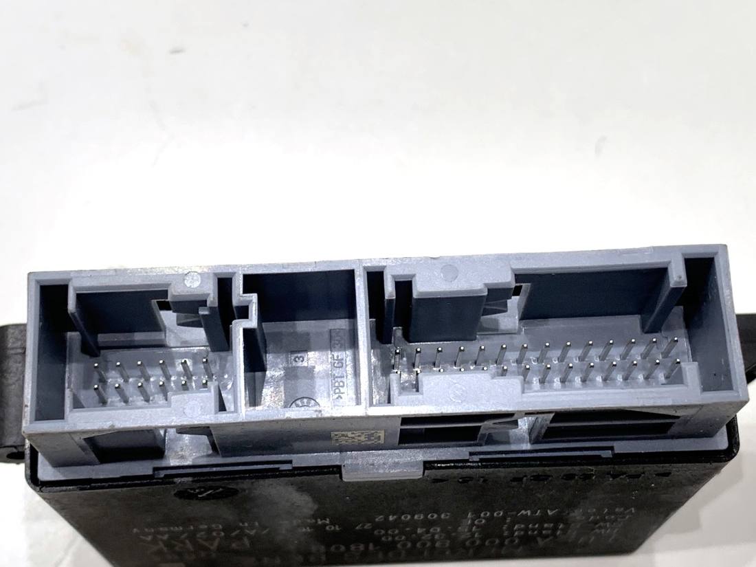 Блок керування модуль Mercedes C W205 A0009001808 — фото деталі 4