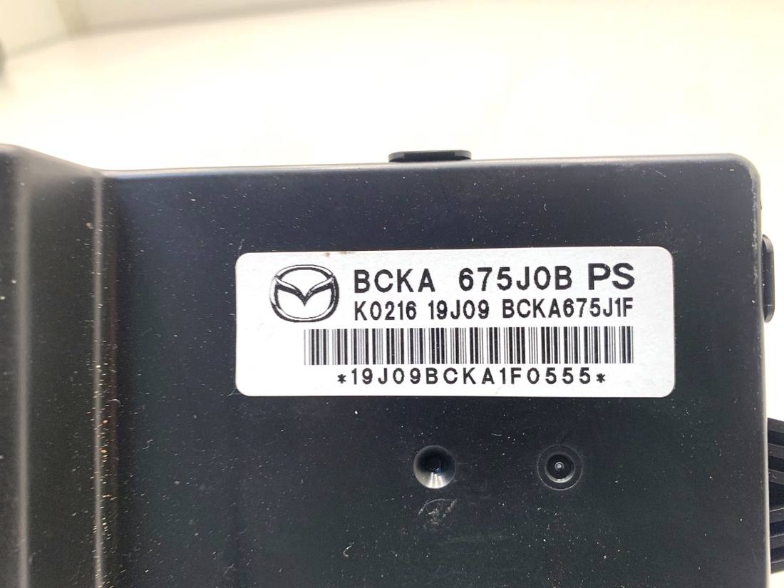 Блок управления модуль Mazda 3 BCKA675J0B — фото детали 4