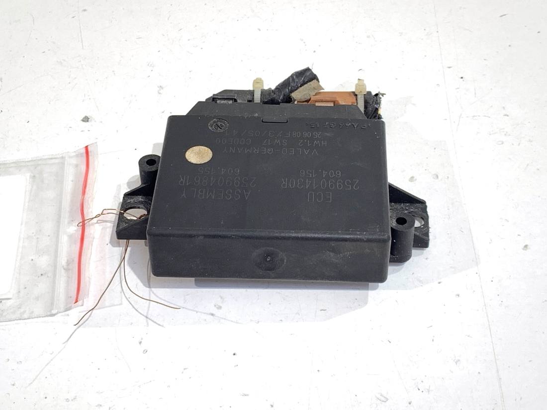 Блок керування модуль Renault Koleos 259904861R 259901430R