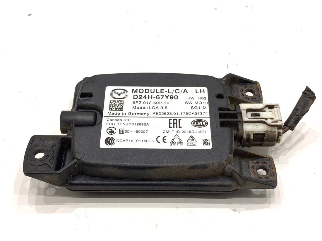 Блок керування модуль Mazda CX 3 D24H-67Y90