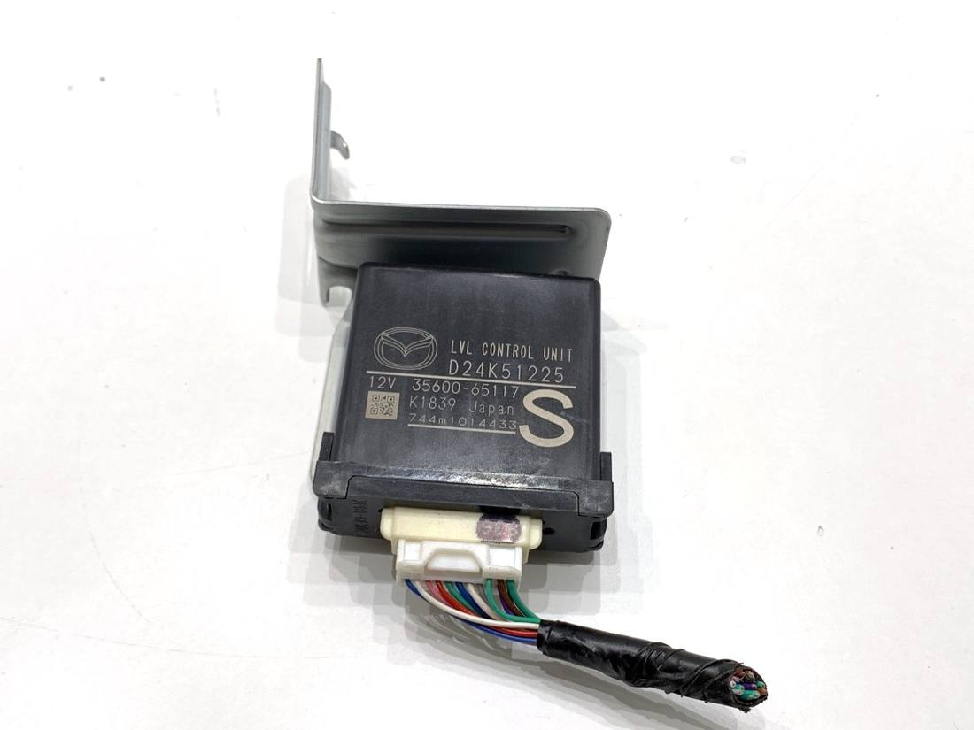 Блок керування модуль Mazda CX 3 D24K51225