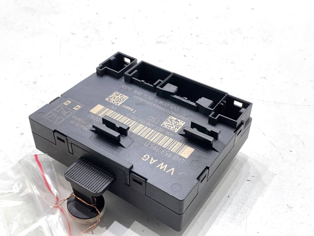 Блок керування модуль Audi A8 D4 4H0959795D