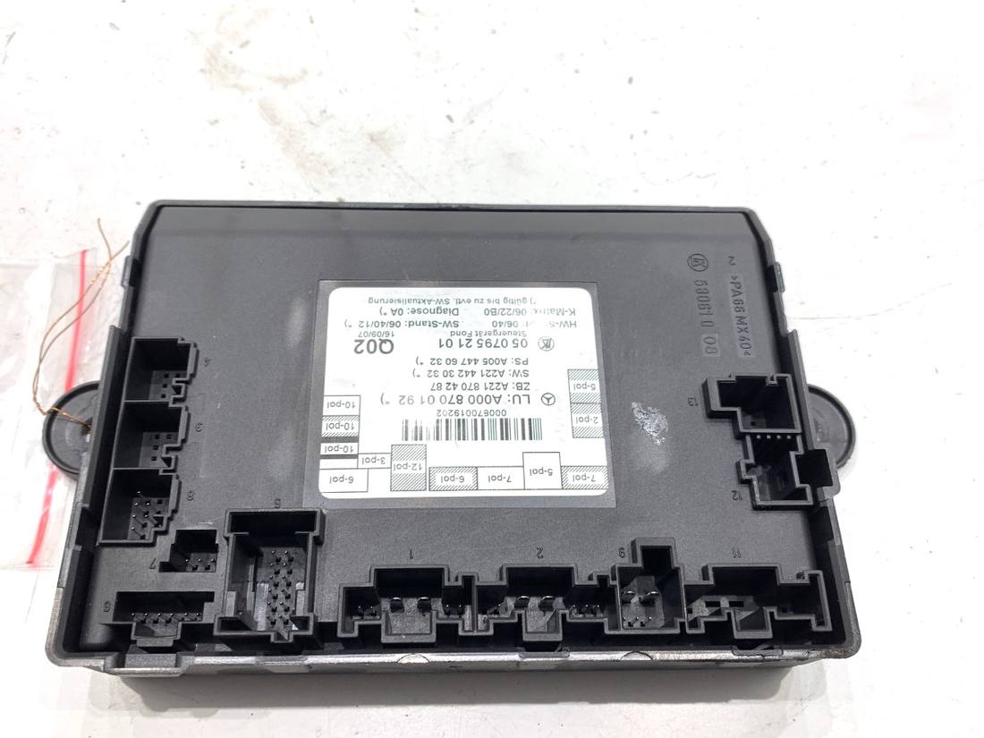Блок керування модуль Mercedes S W221 A0008700192 — фото деталі 3