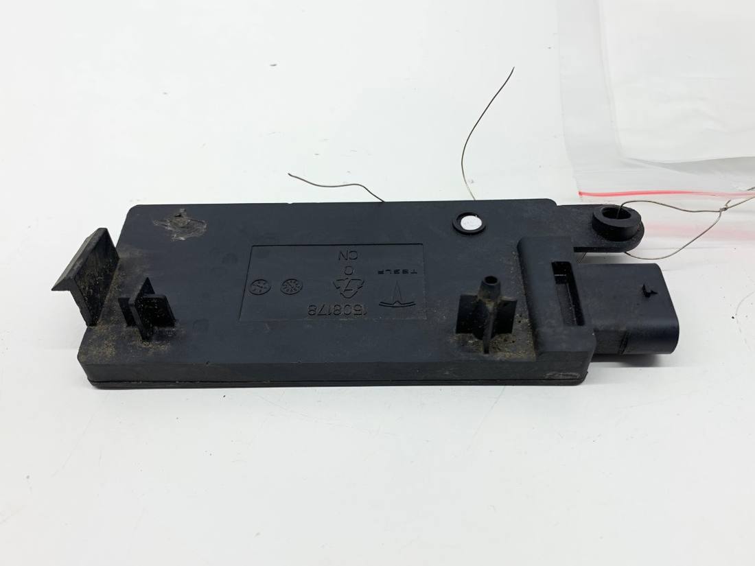 Блок керування модуль Tesla Model Y 150817900F
