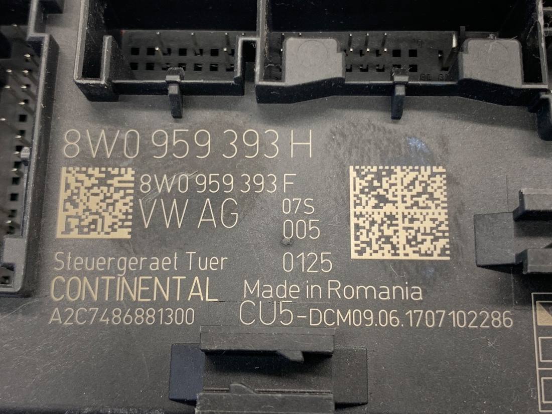Блок керування модуль Audi A4 B9 8W0959393H — фото деталі 3