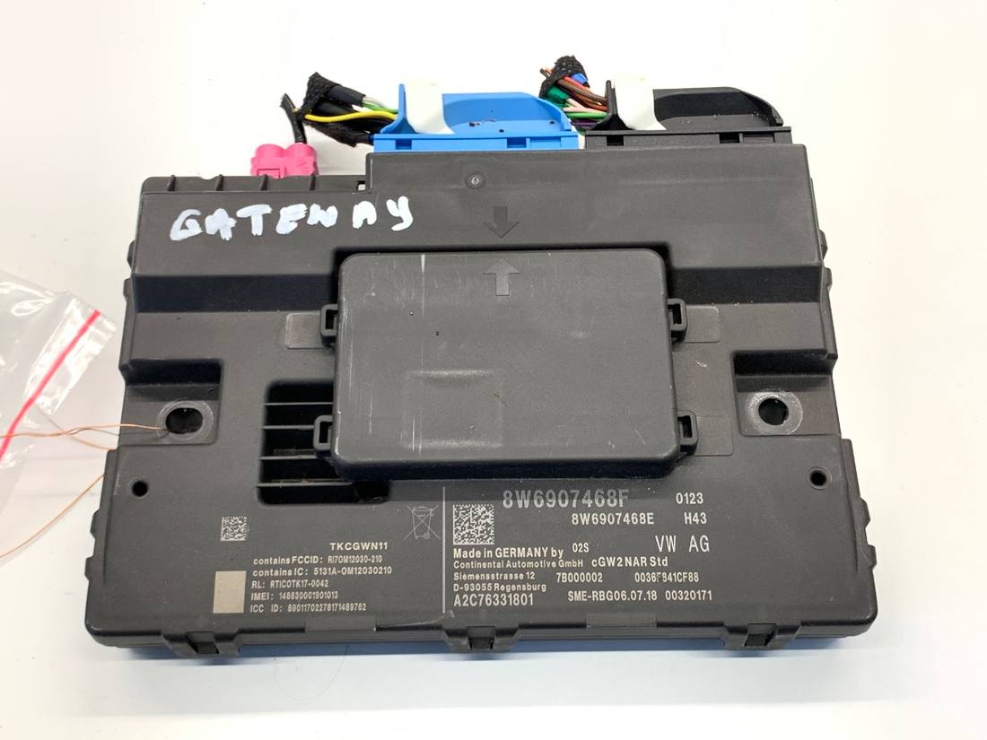Блок керування модуль Audi A4 B9 8W6907468F