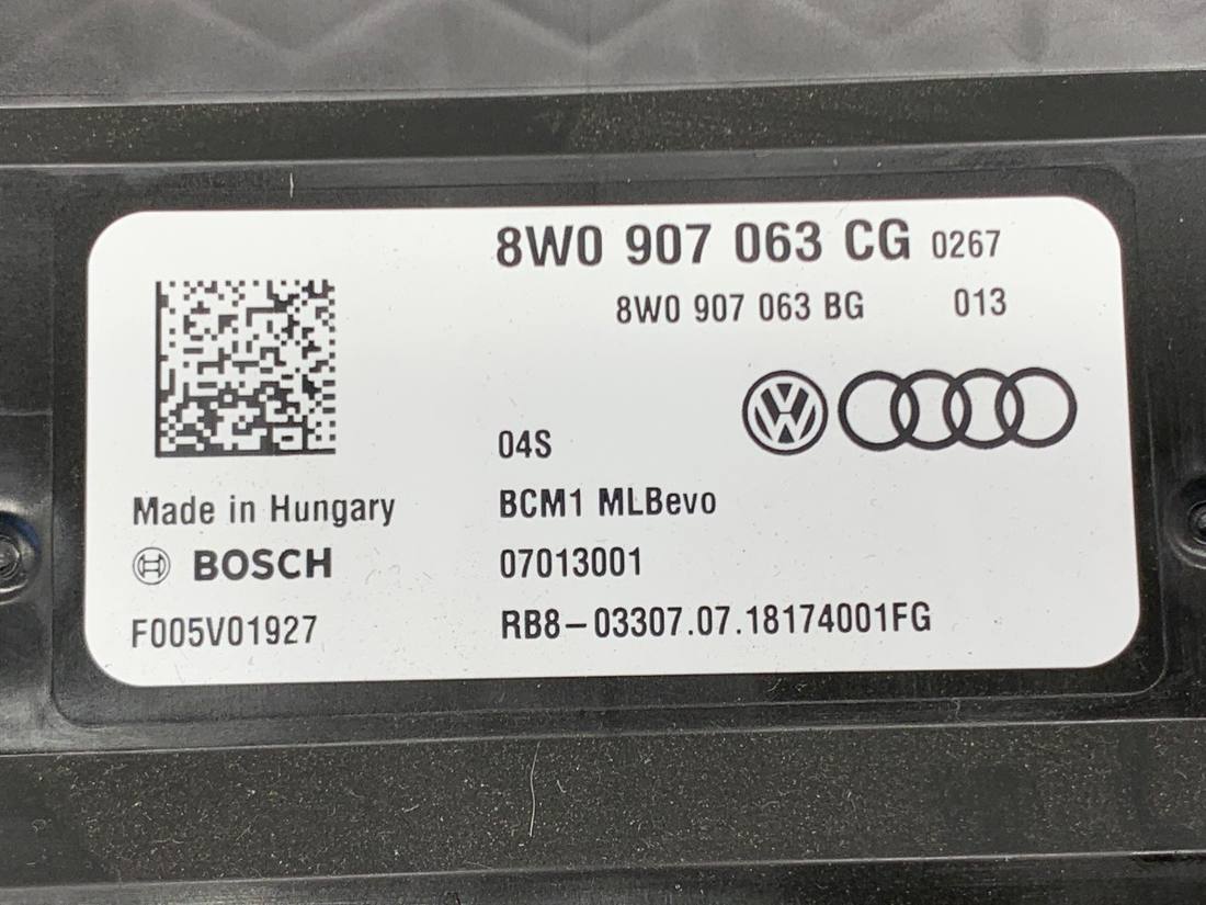 Блок керування модуль Audi A4 B9 8W0907063CG — фото деталі 4