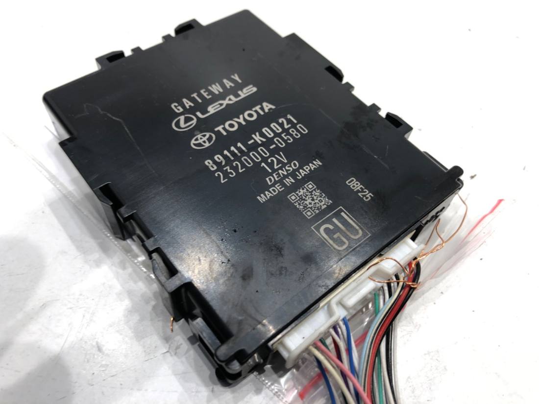 Блок керування модуль Toyota Yaris 4 89111-K0021