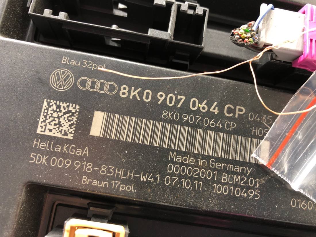 Блок керування модуль Audi A4 B8 8K0907064CP — фото деталі 3