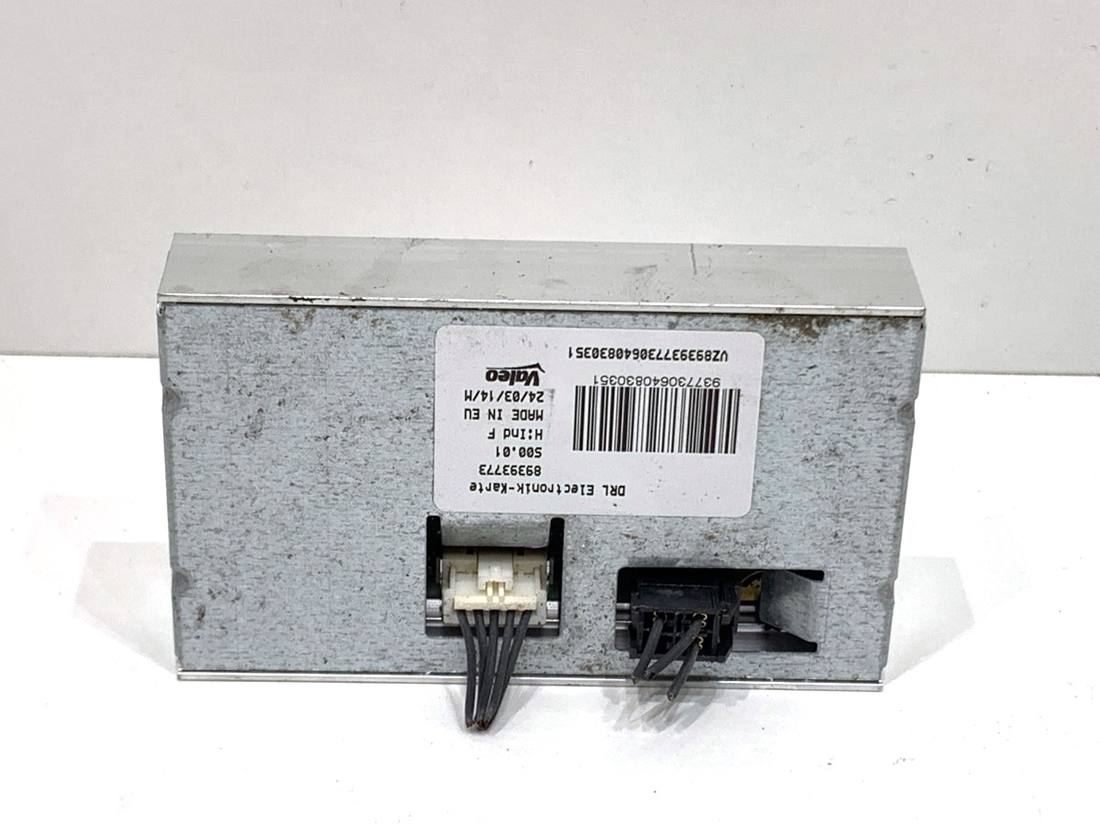 Блок керування модуль Volkswagen Passat B7 89393773