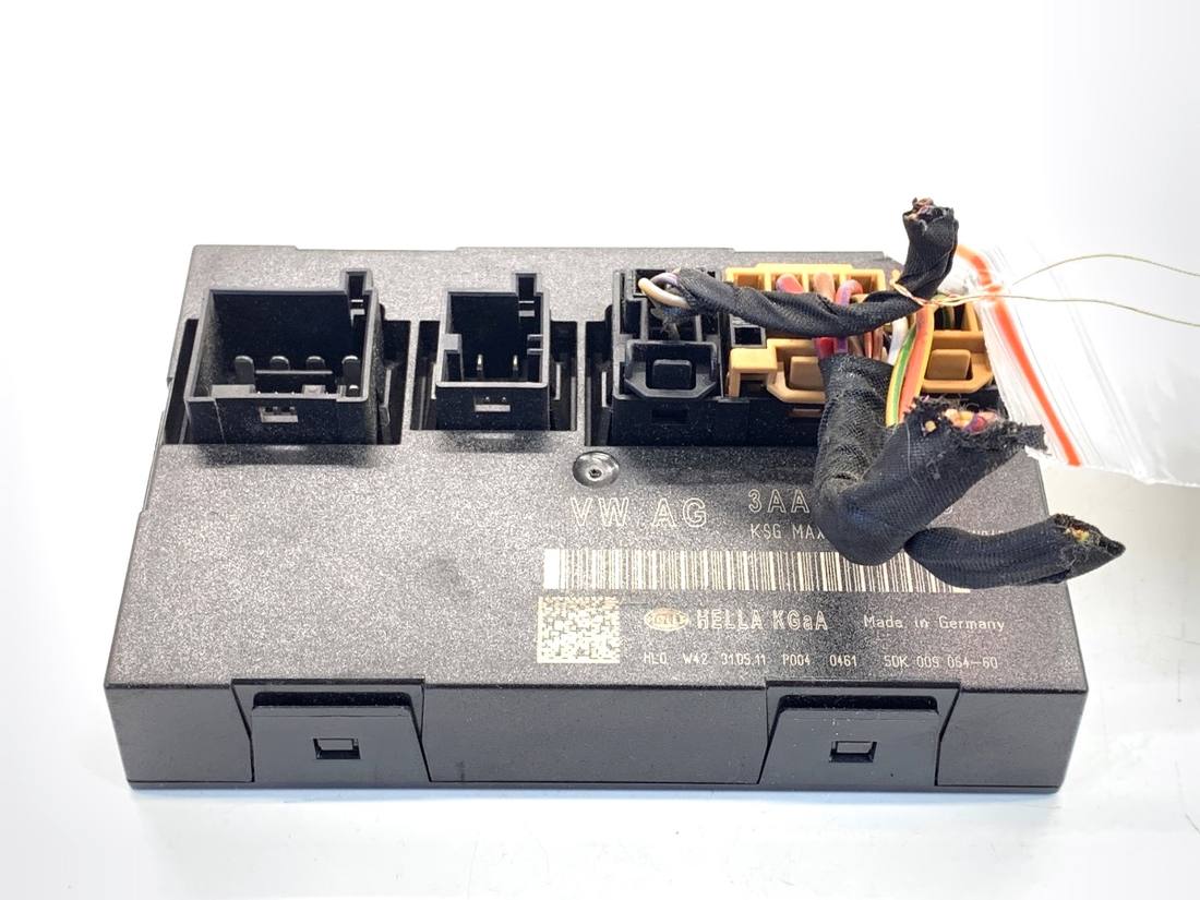 Блок керування модуль Volkswagen Passat B7 3AA959433