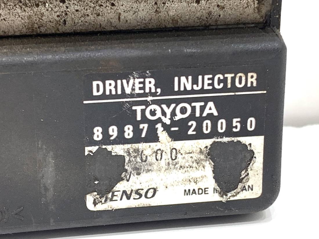 Блок керування модуль Toyota Land Cruiser 89871-20050 — фото деталі 4