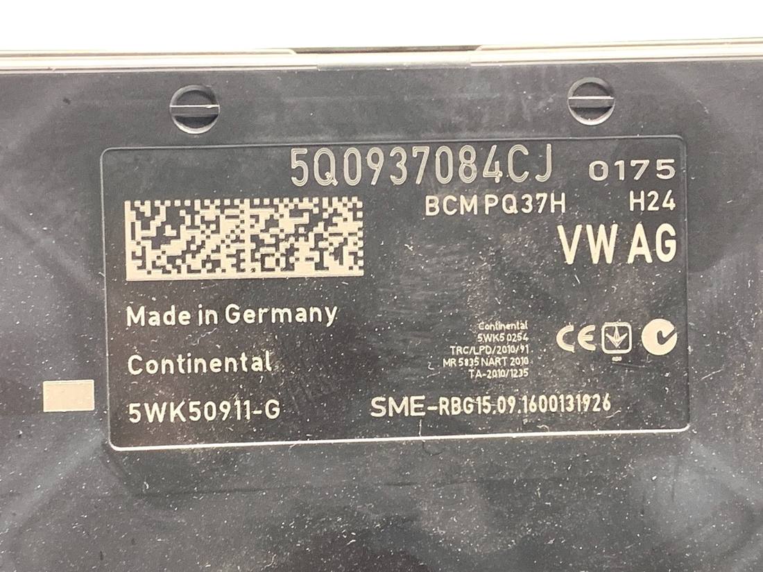 Блок керування модуль Volkswagen Golf 7 5Q0937084CJ — фото деталі 4