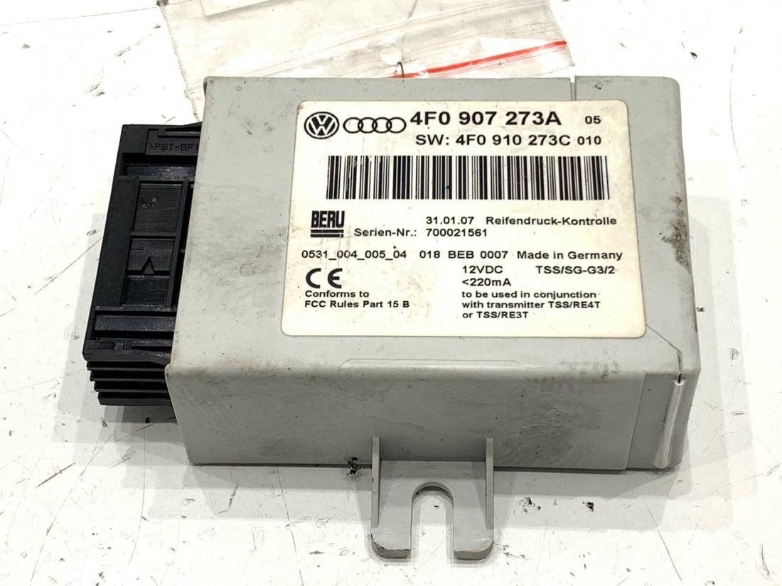 Блок керування модуль Audi Q7 4F0907273A