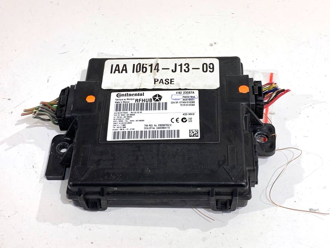 Блок керування модуль Jeep Grand Cherokee P68240158AA