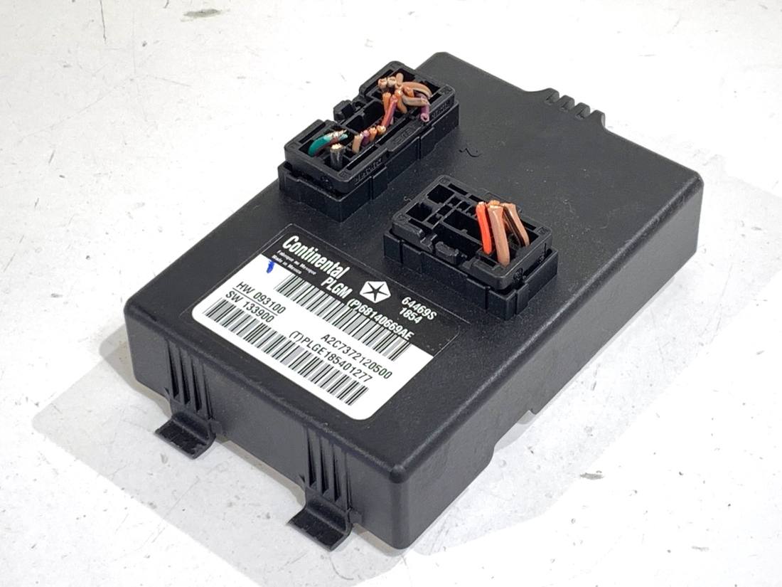 Блок керування модуль Jeep Grand Cherokee 68140669AE