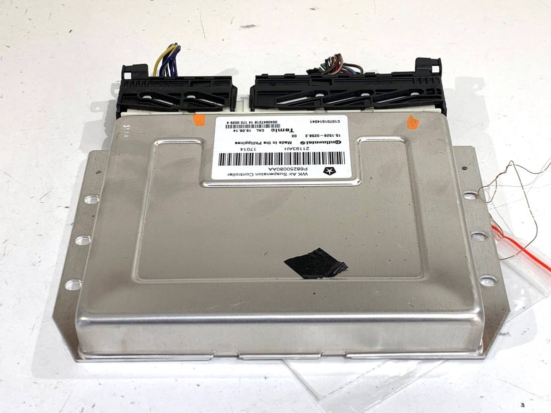 Блок керування модуль Jeep Grand Cherokee P68250080AA