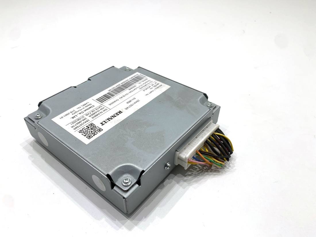Блок керування модуль Renault Arkana 284A15074R