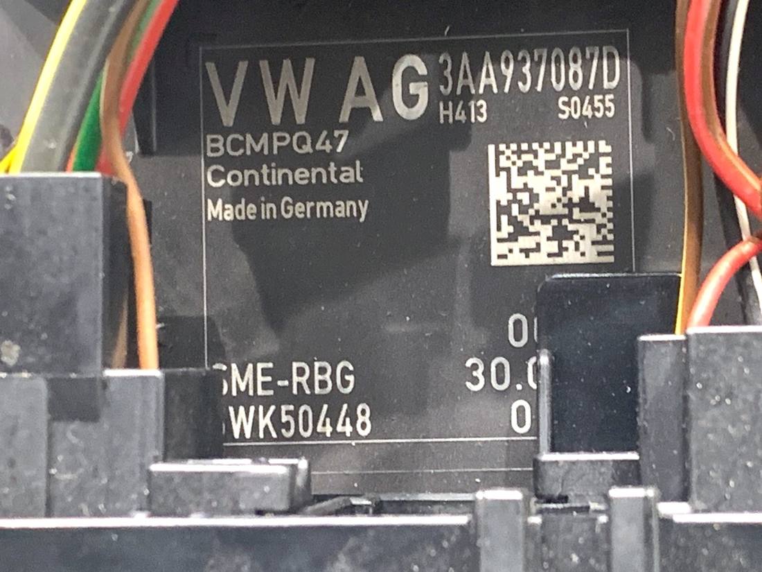 Блок керування модуль Volkswagen Passat B7 3AA937087D — фото деталі 4