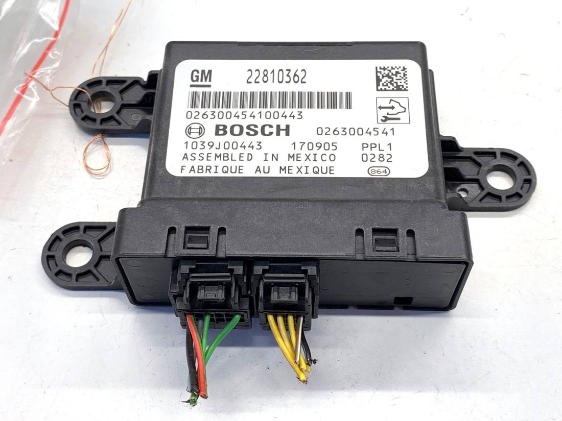 Блок керування модуль Opel Astra J 22810362