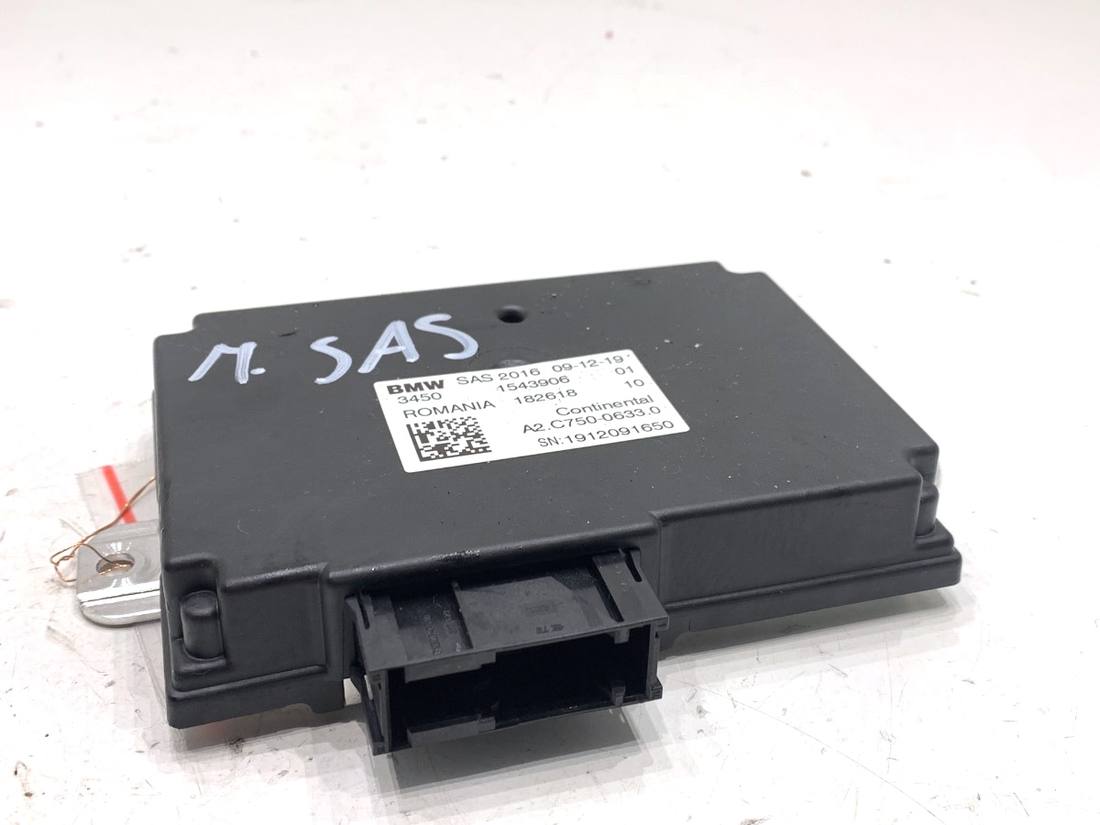 Блок керування модуль BMW 5 G30 1543906