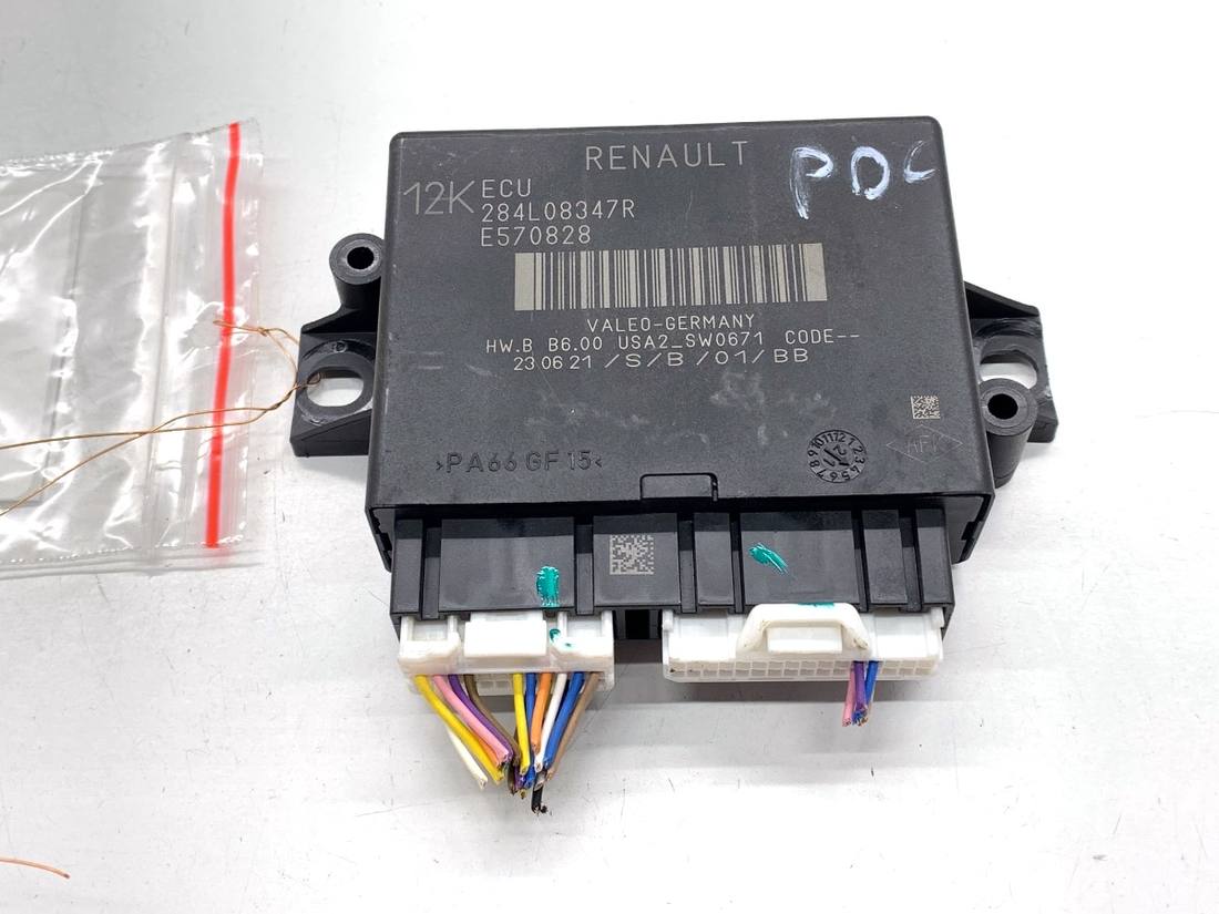 Блок керування модуль Renault Arkana 284L08347R
