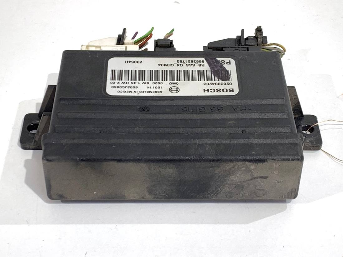 Блок керування модуль Citroen C4 9663821780