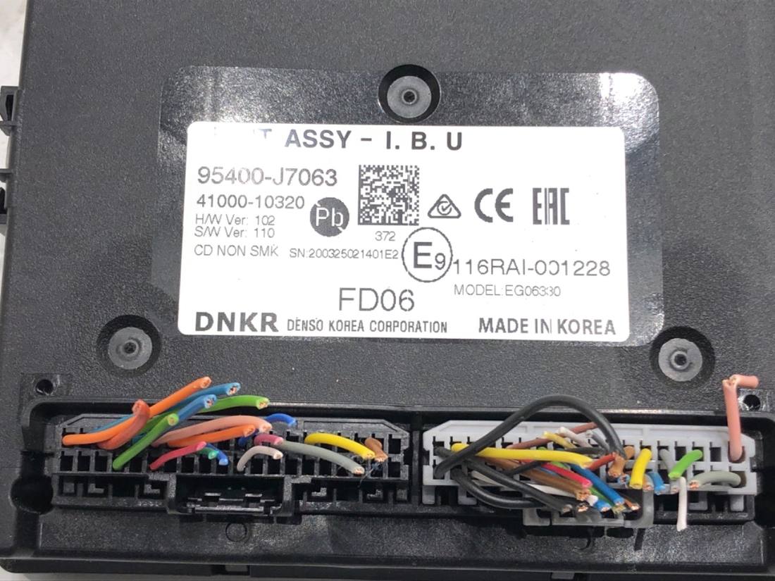 Блок управления модуль Kia Ceed 95400-J7063 — фото детали 3