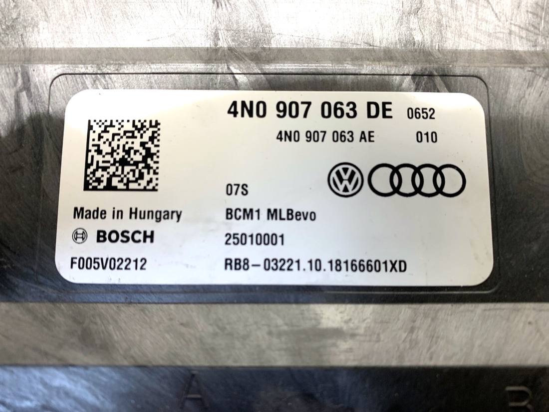 Блок управления модуль Audi Q8 4N0907063DE — фото детали 4
